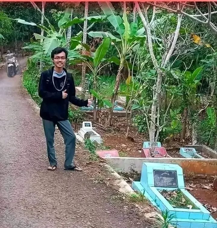 My Clone is the Space Bug King chapter 54